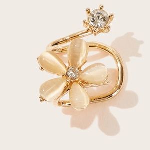 Rhinestone Detail Flower Ear Cuff